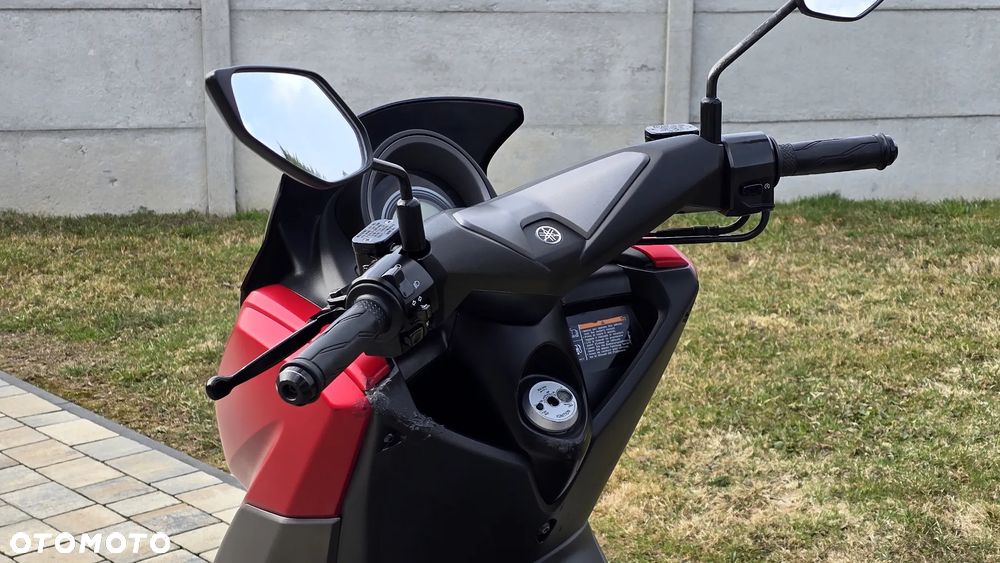 Yamaha NMAX - 25