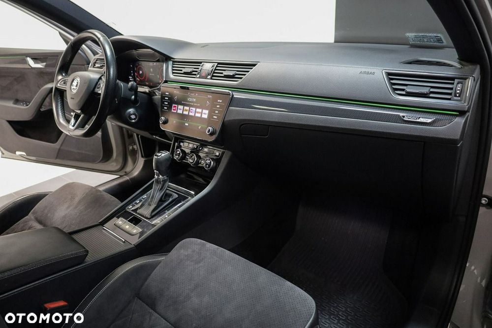 Skoda Superb 2.0 TSI 4x4 DSG Sportline - 20
