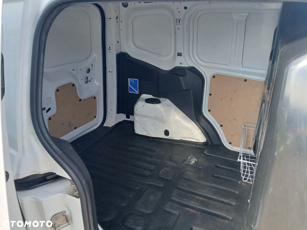 Ford Transit Courier Trend - 14