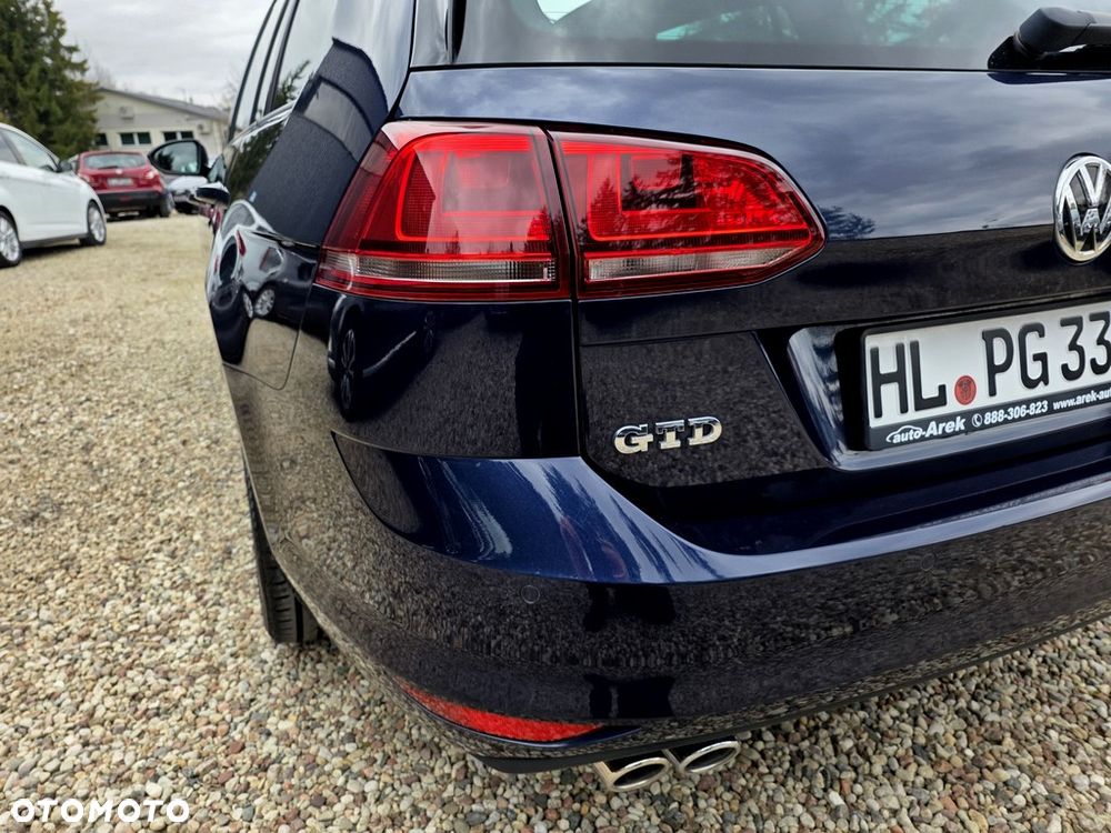 Volkswagen Golf - 25