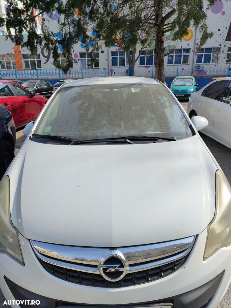 Opel Corsa - 1
