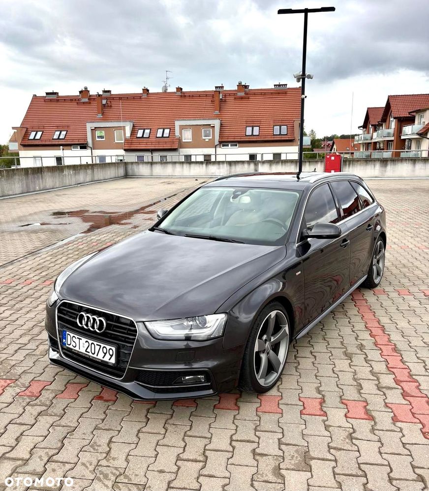 Audi A4 Avant 2014 photo 4
