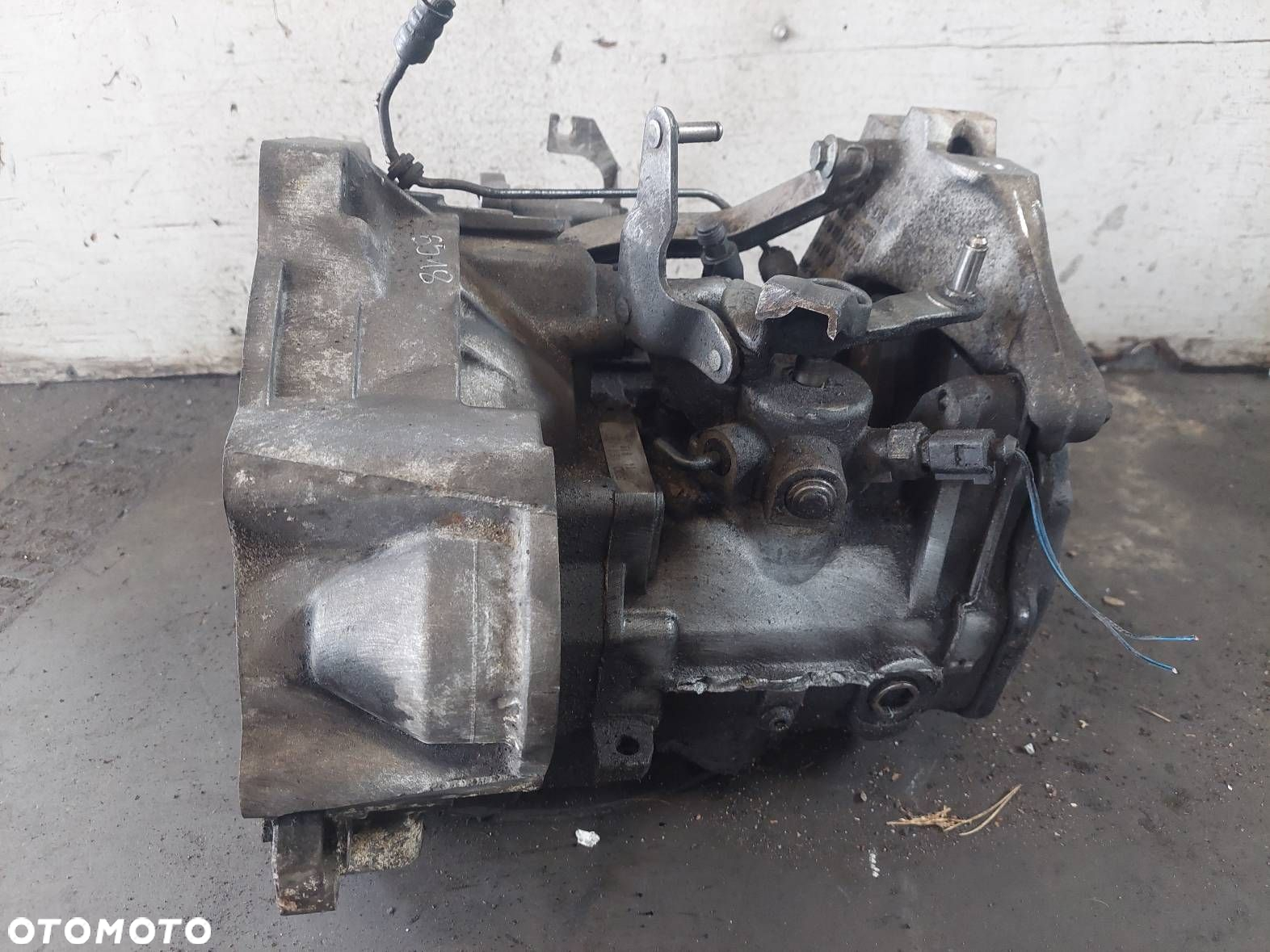 SKRZYNIA BIEGÓW VOLKSWAGEN GOLF V 1.9 TDI MANUAL 5 BIEGÓW GQQ - 2