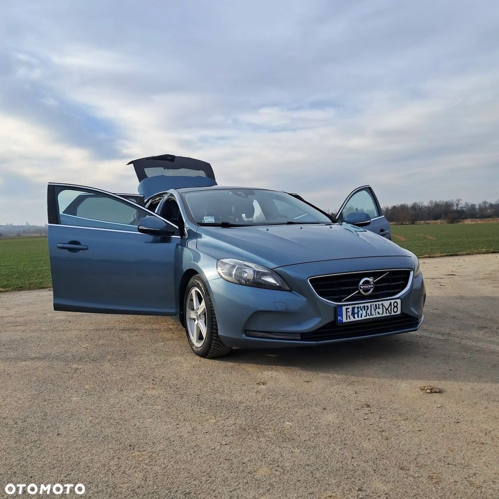 Volvo V40 D2 Momentum - 3