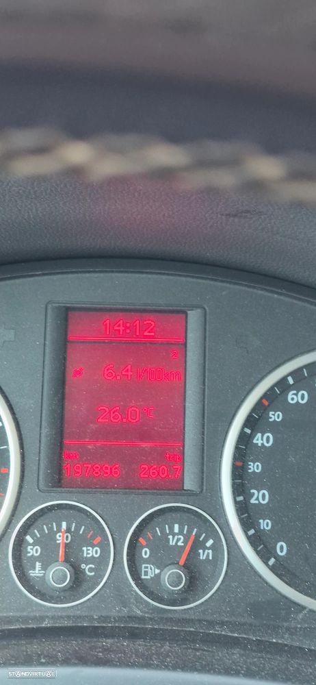 VW Tiguan 2.0 TDi Sport 4Motion - 2