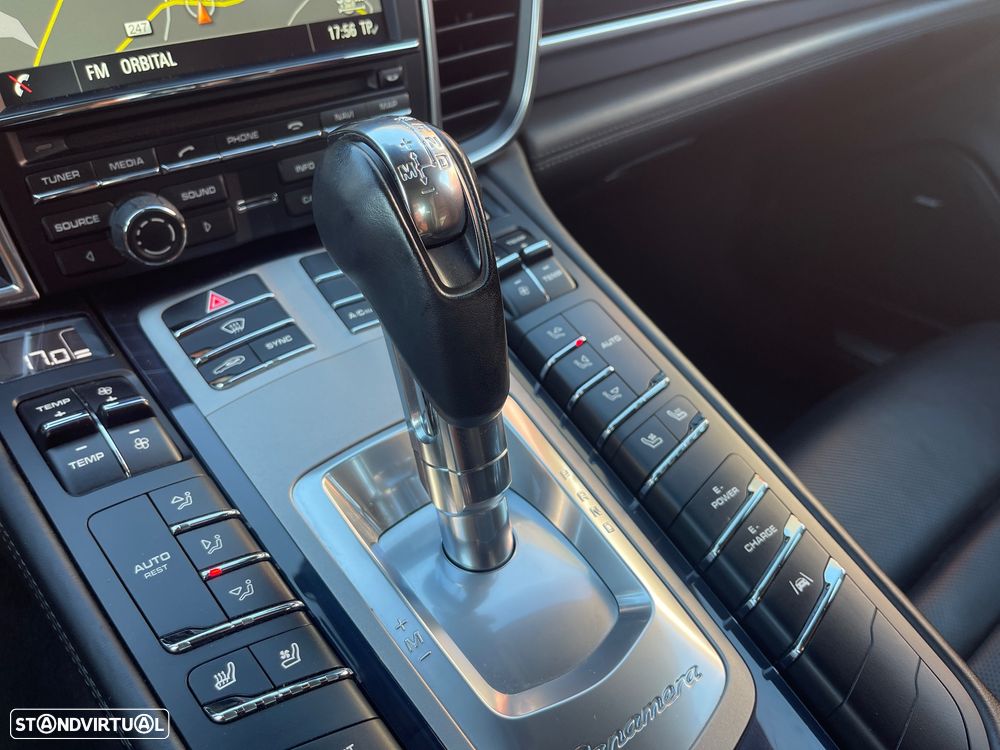 Porsche Panamera S E-Hybrid - 34