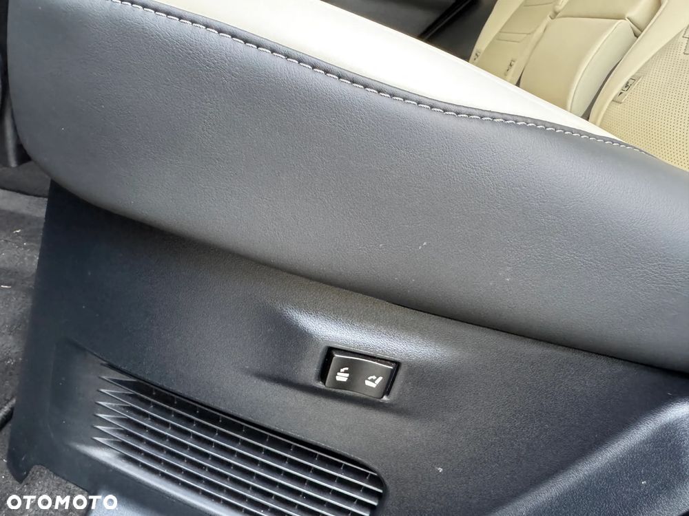 Lexus NX 300h F Impression AWD - 13