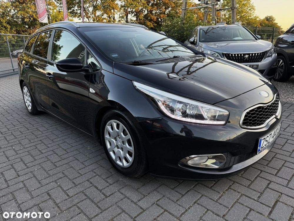 Kia Ceed 1.6 CRDi 128 Platinum Edition - 3