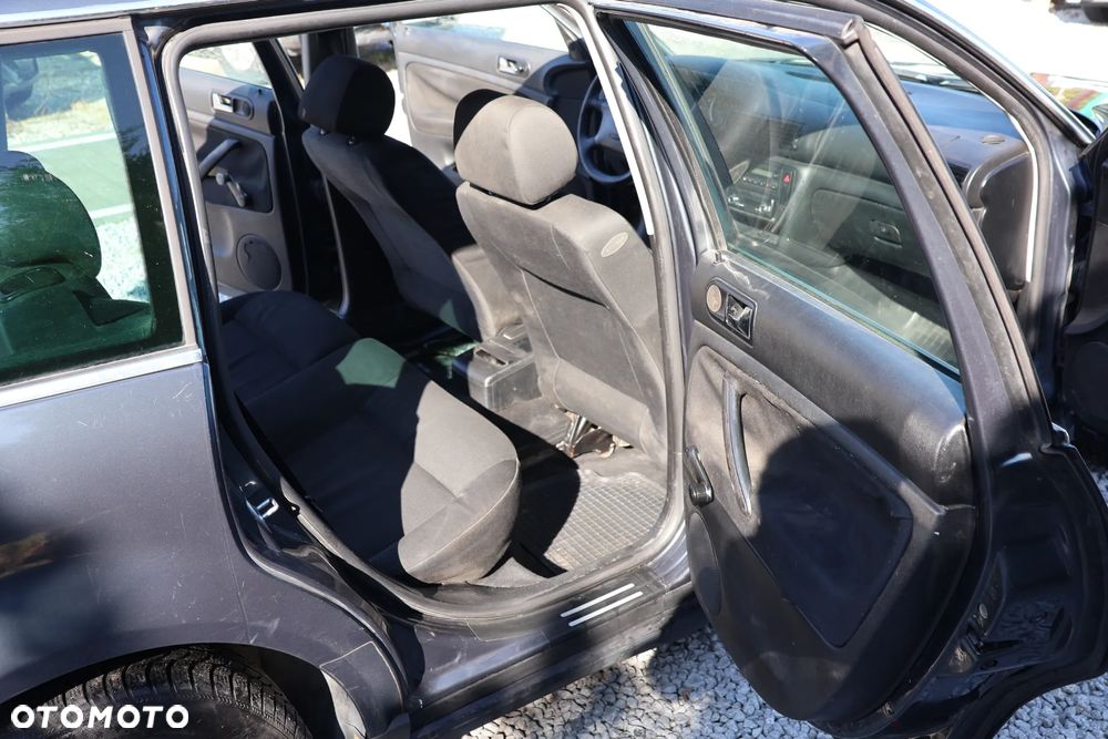 Volkswagen Passat 1.9 TDI Comfortline - 11