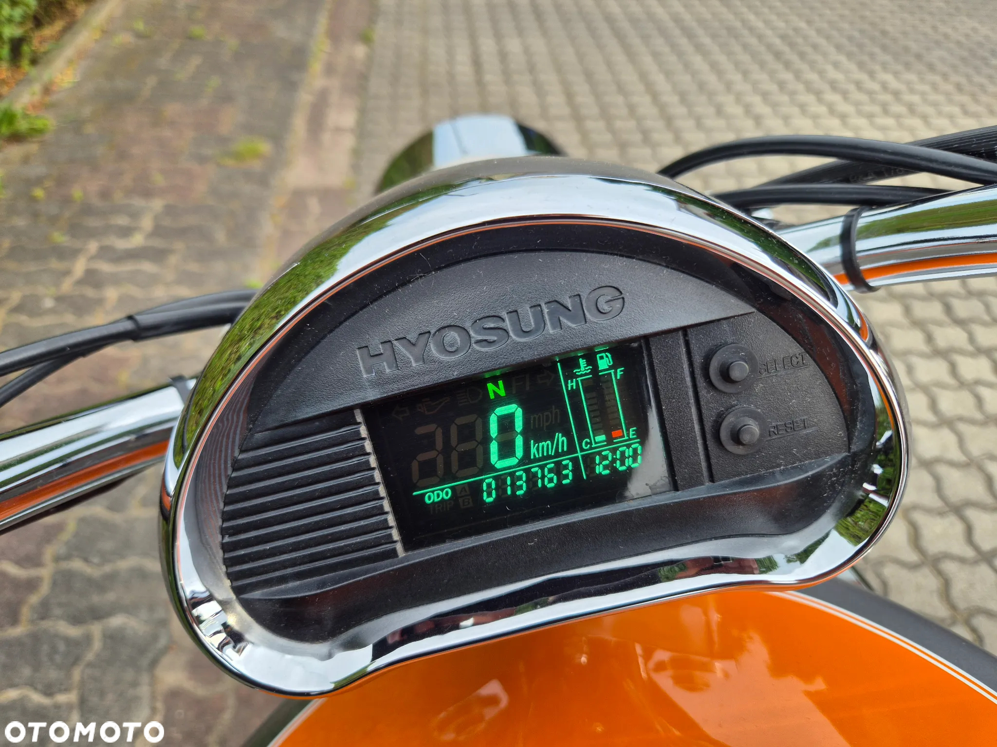Hyosung GV - 9
