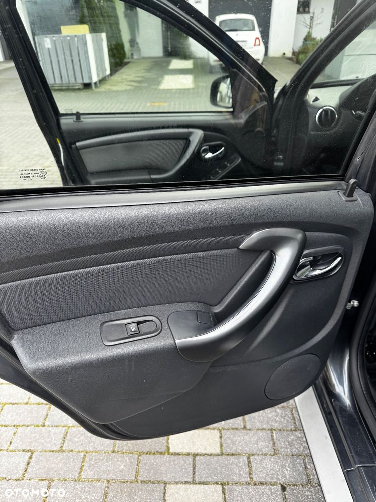 Dacia Duster 1.6 SCe Laureate S&S - 14