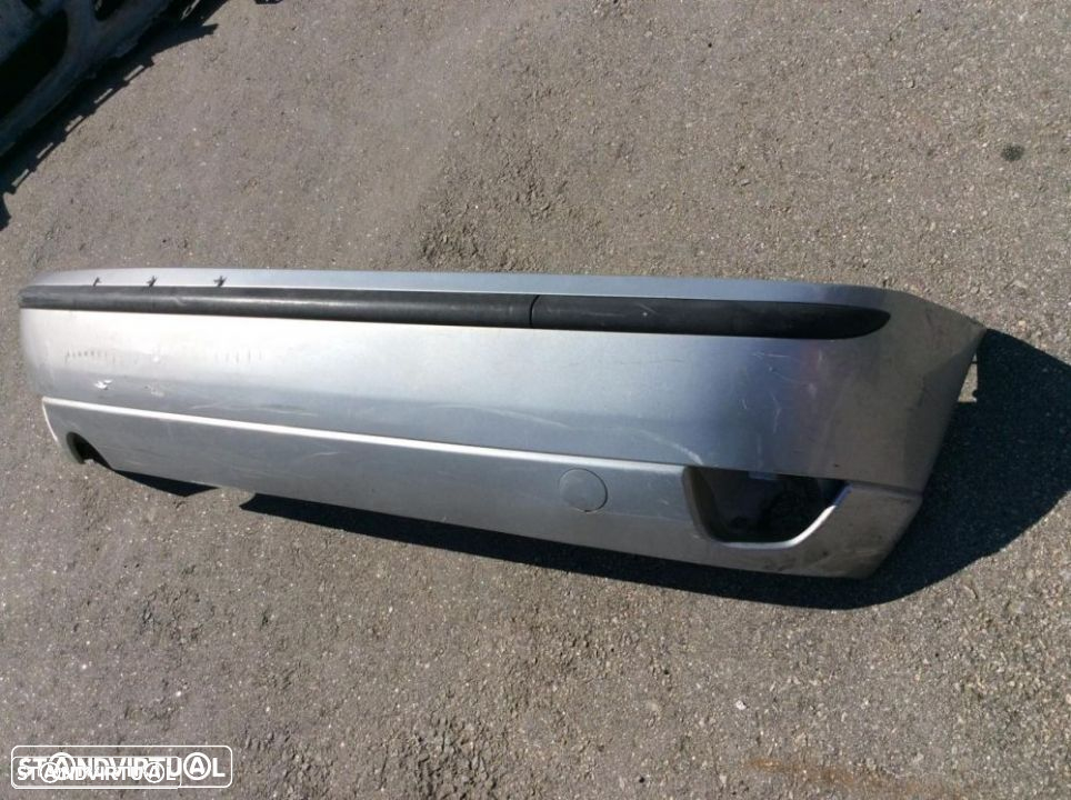 Parachoque ford focus 2001 - 3