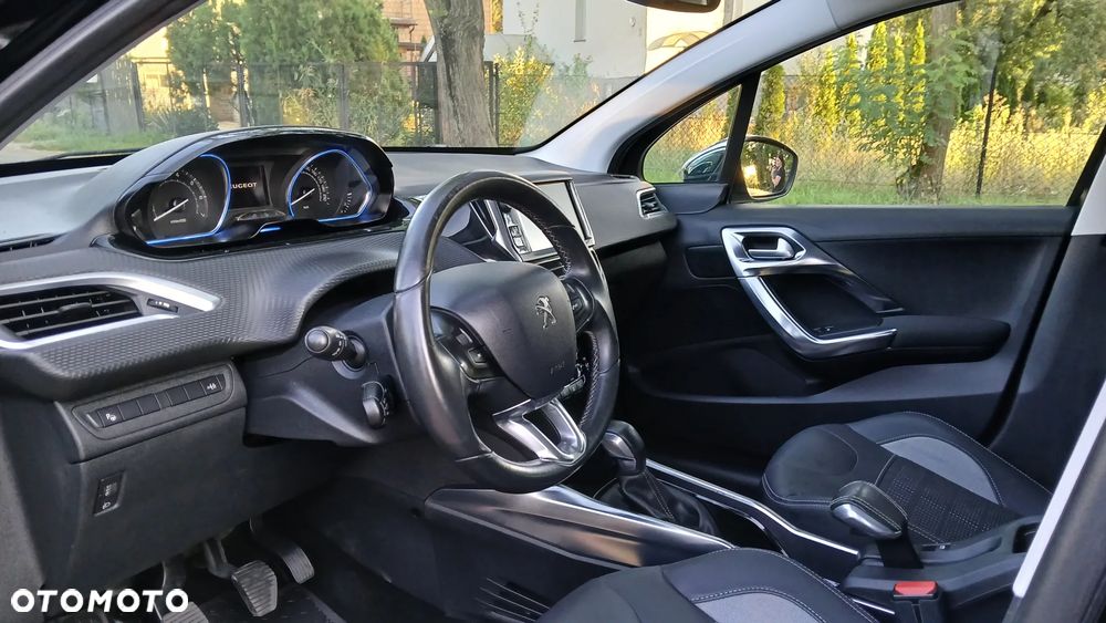 Peugeot 2008 1.6 VTi Active - 32