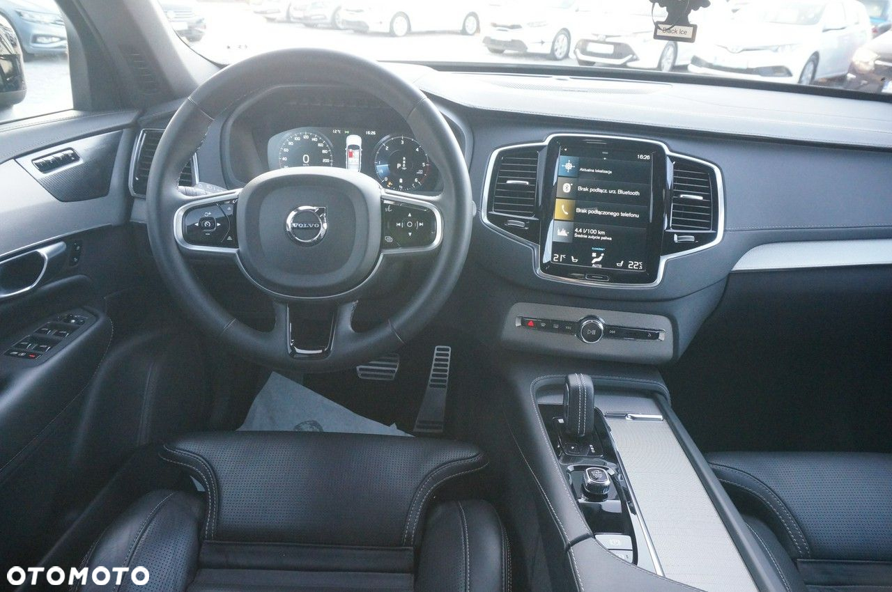 Volvo XC 90 - 12