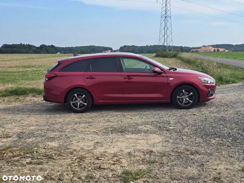 Hyundai i30 1.0 T-GDI Classic + DCT - 14