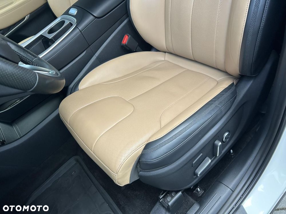 Hyundai Santa Fe - 13