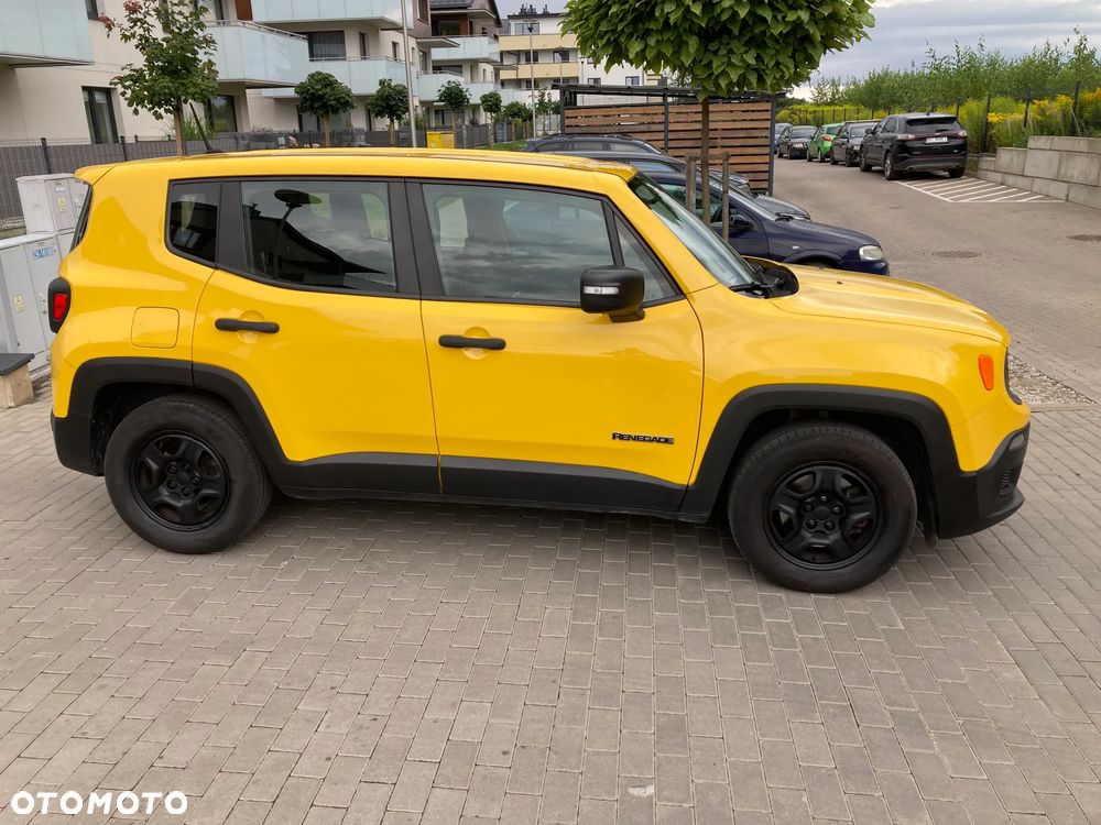 Jeep Renegade 1.6 E-TorQ Sport FWD - 5