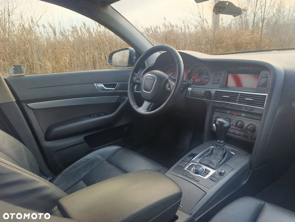 Audi A6 Avant 2.4 multitronic - 12