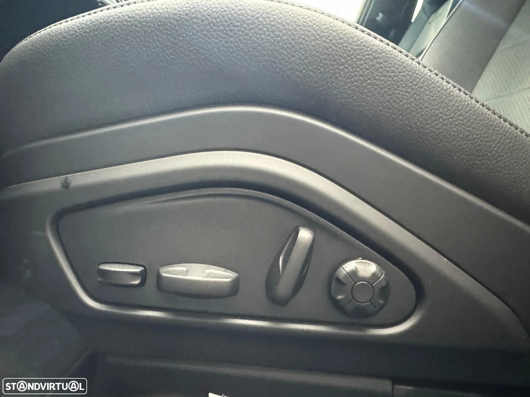 Porsche Panamera 4 E-Hybrid - 28