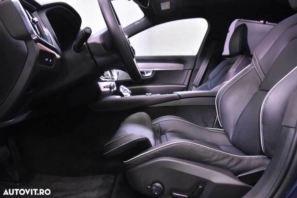 Volvo S90 - 23