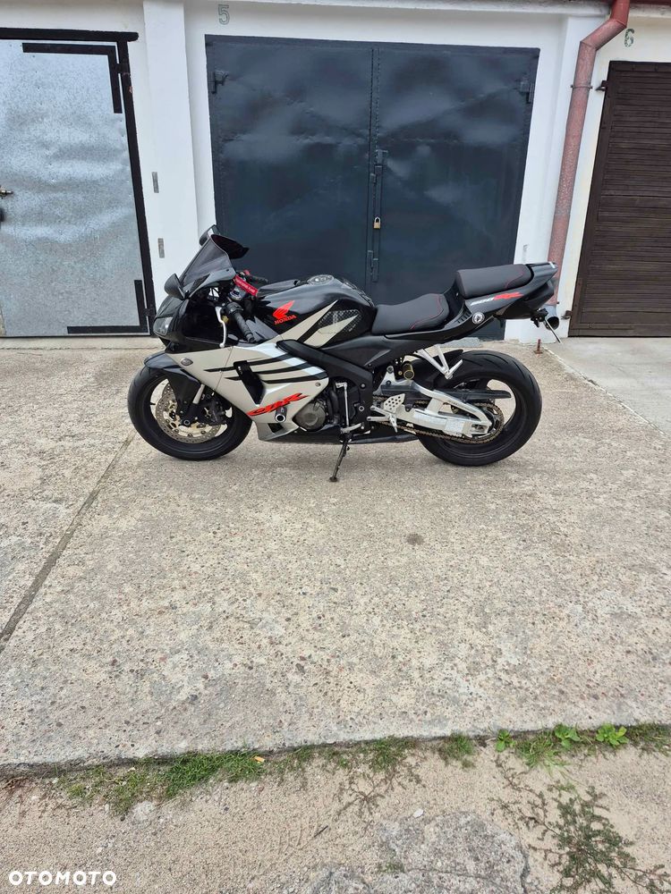 Honda CBR - 6