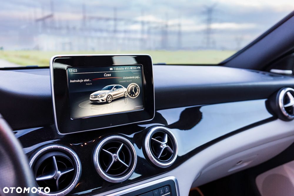 Mercedes-Benz CLA 250 4-Matic - 15