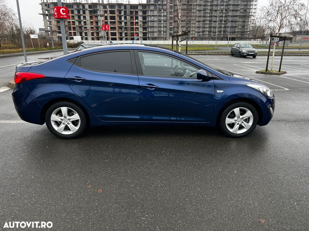 Hyundai Elantra 1.6 MPi Highway - 10