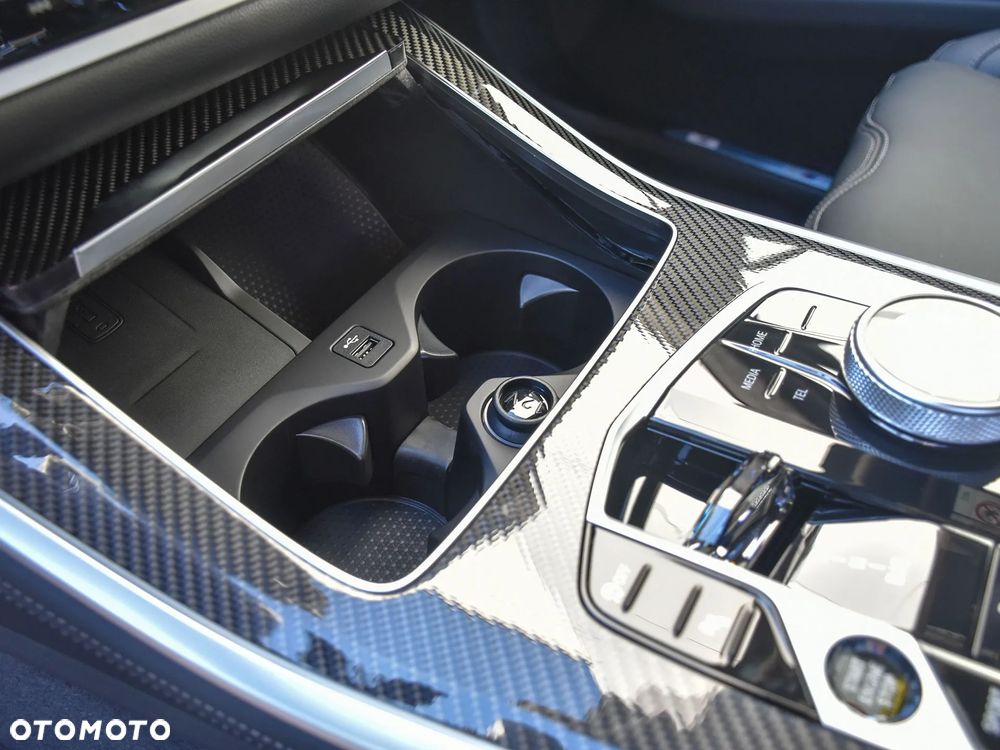 BMW X5 xDrive40i - 22