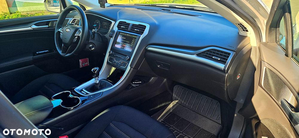 Ford Mondeo 1.5 EcoBoost Ambiente Plus - 8