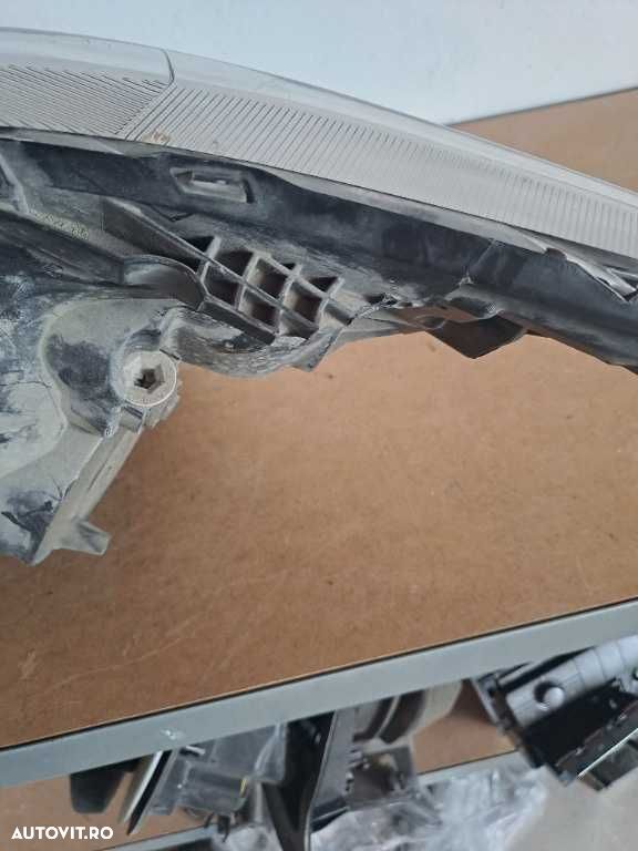 Far dreapta LED Ford Transit an 2014-2018 cod BK3113D152BG - 4