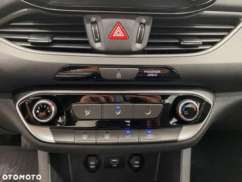 Hyundai i30 - 22