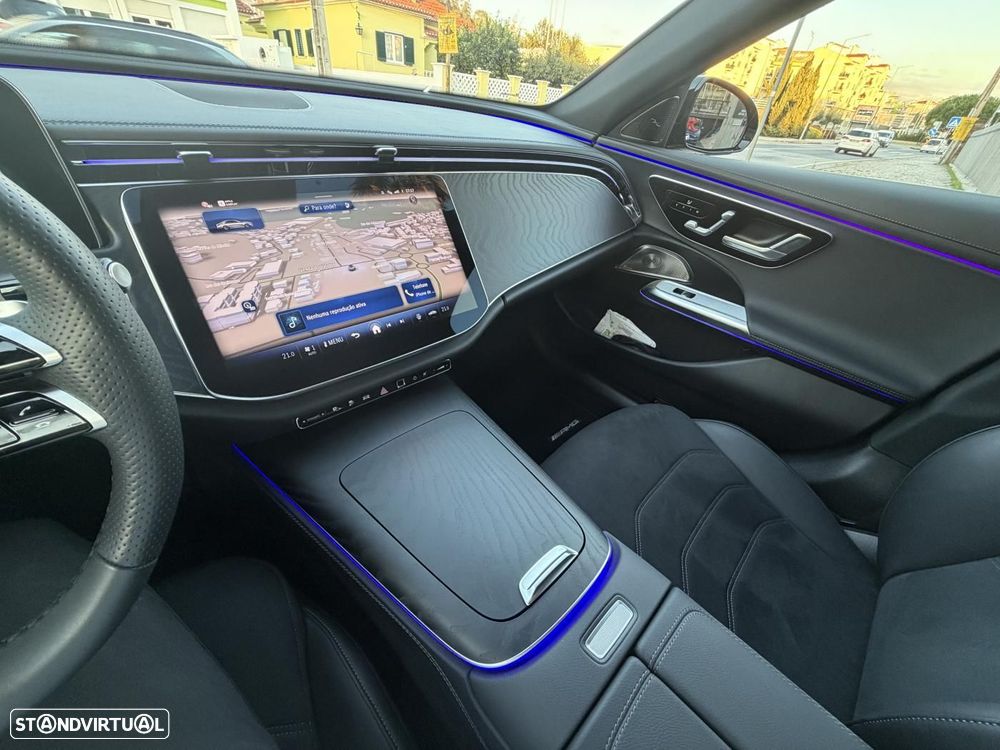 Mercedes-Benz E 300 Standard - 12