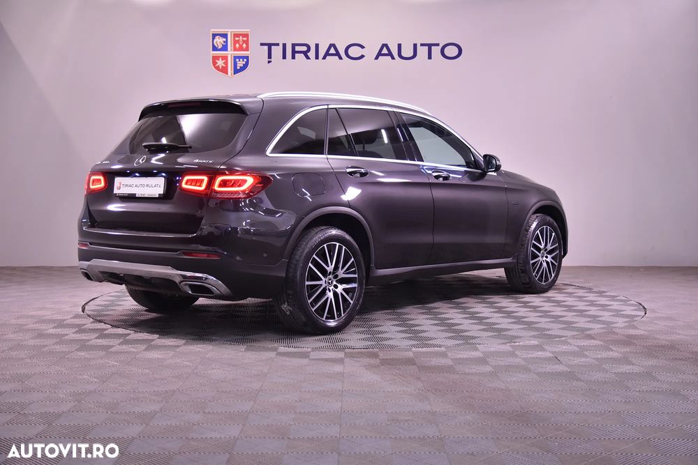 Mercedes-Benz GLC 300 e 4Matic 9G-TRONIC - 5