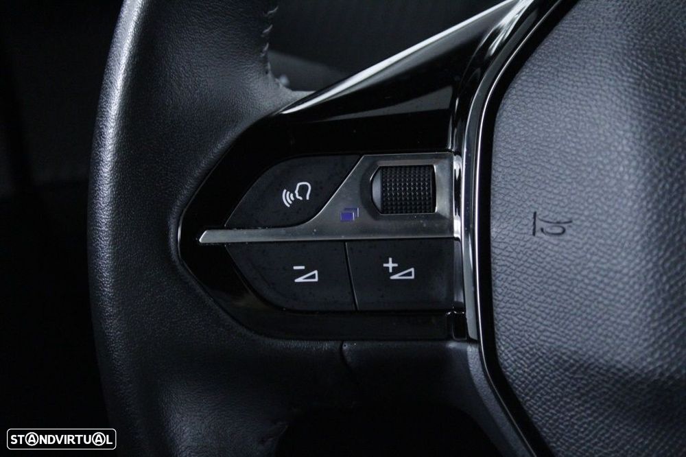 Peugeot 2008 1.2 PureTech Active - 23
