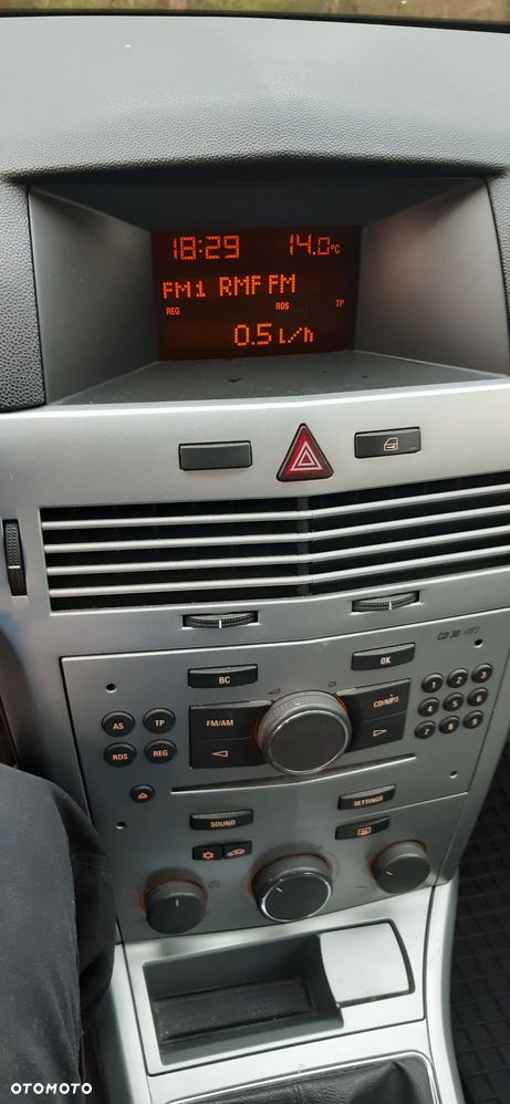 Opel Astra 1.7 CDTI - 10