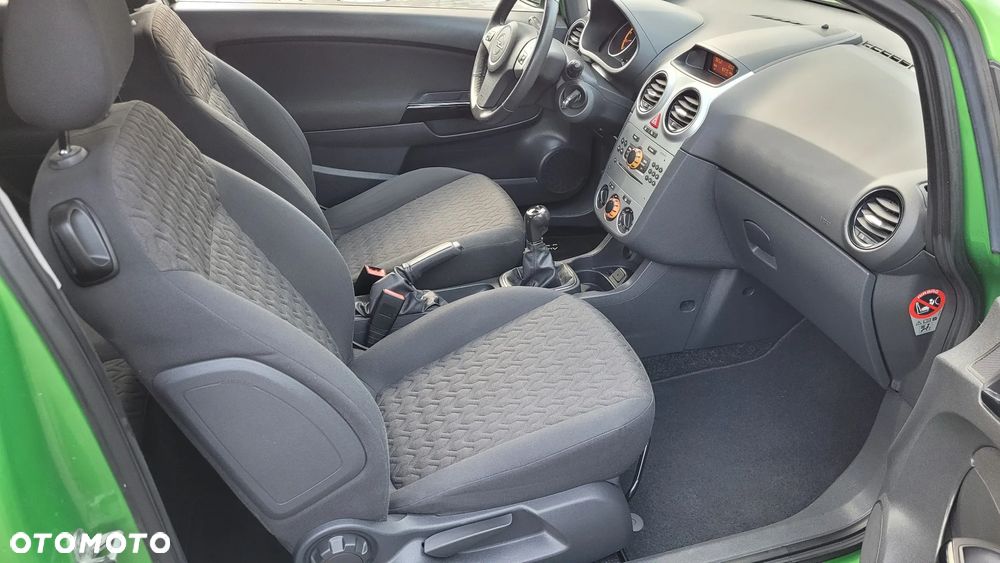 Opel Corsa 1.4 16V Active - 15