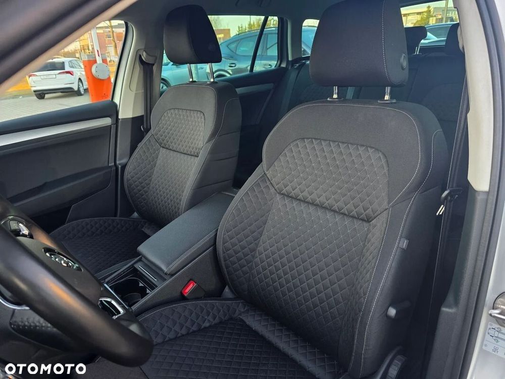 Skoda Superb 2.0 TDI SCR Ambition DSG - 12