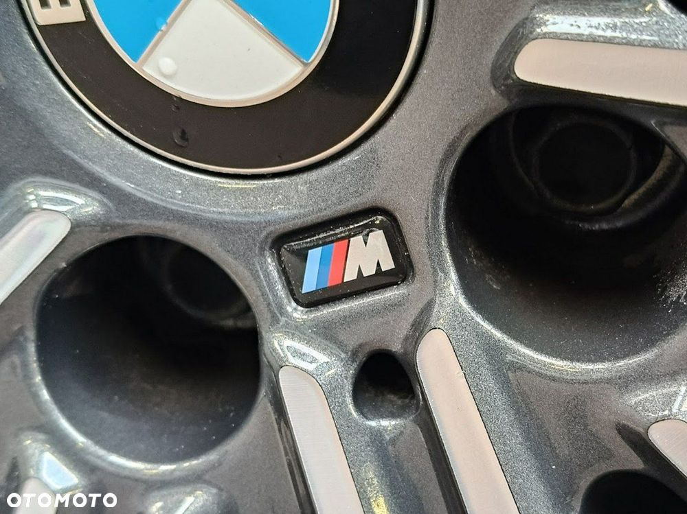 BMW Seria 3 320i M Sport - 13