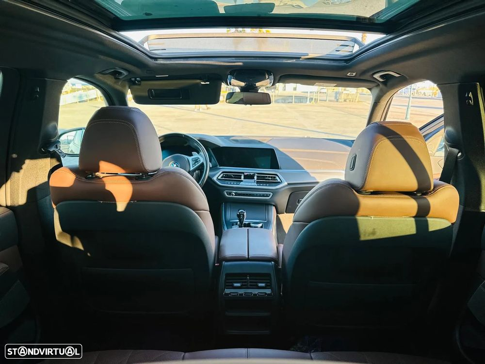 BMW X5 45 e xDrive Pack M - 9