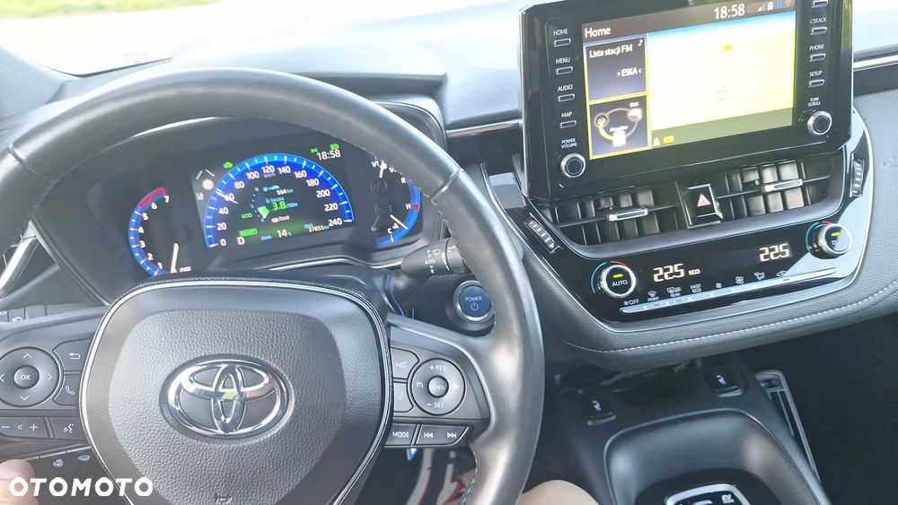 Toyota Corolla 1.8 Hybrid Comfort - 10