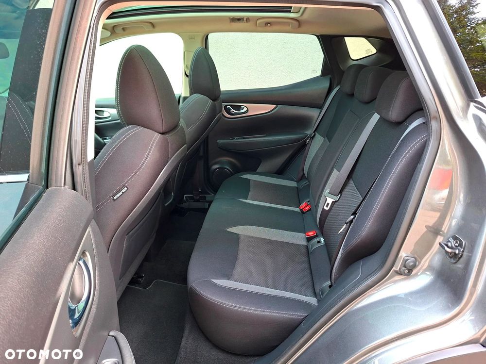 Nissan Qashqai 1.3 DIG-T N-Connecta - 26
