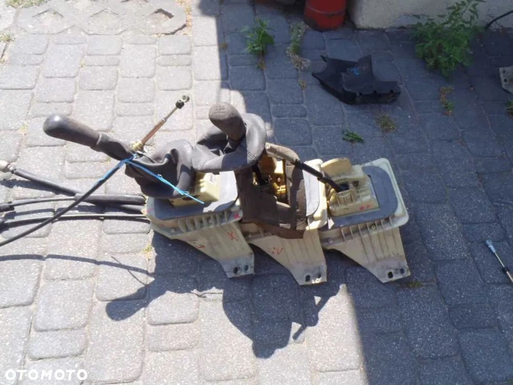 lewarek kubełek jabłko wybierak linka biegów punto II lift 1.2 1.3 1.9 - 8