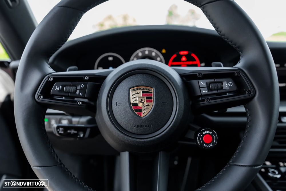 Porsche 911 (992) Carrera - 26