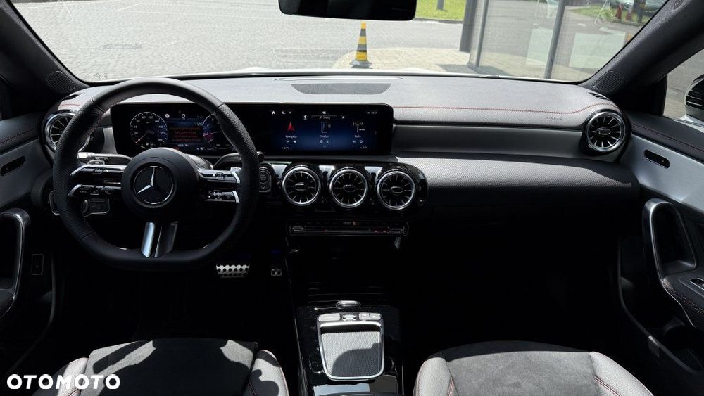 Mercedes-Benz CLA 200 AMG Line 7G-DCT - 6