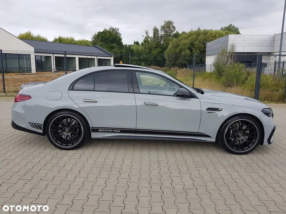 Mercedes-Benz Klasa E AMG 53 PHEV 4Matic+ 9G-Tronic TCT - 6