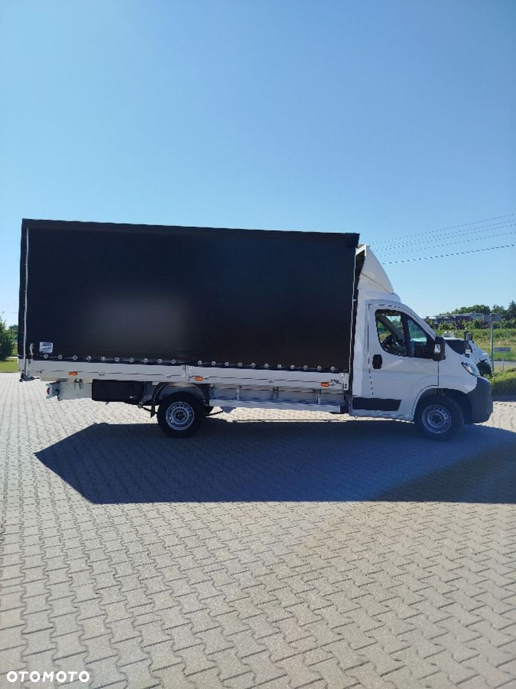 Opel Movano Podwozie z Zabydową Plandeka - 6