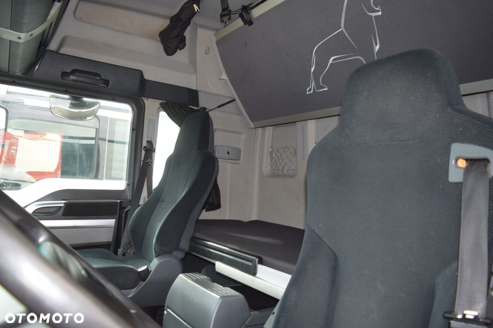 KOMPLETNA PRZEKŁADKA WNĘTRZA DO MAN TGX - 2