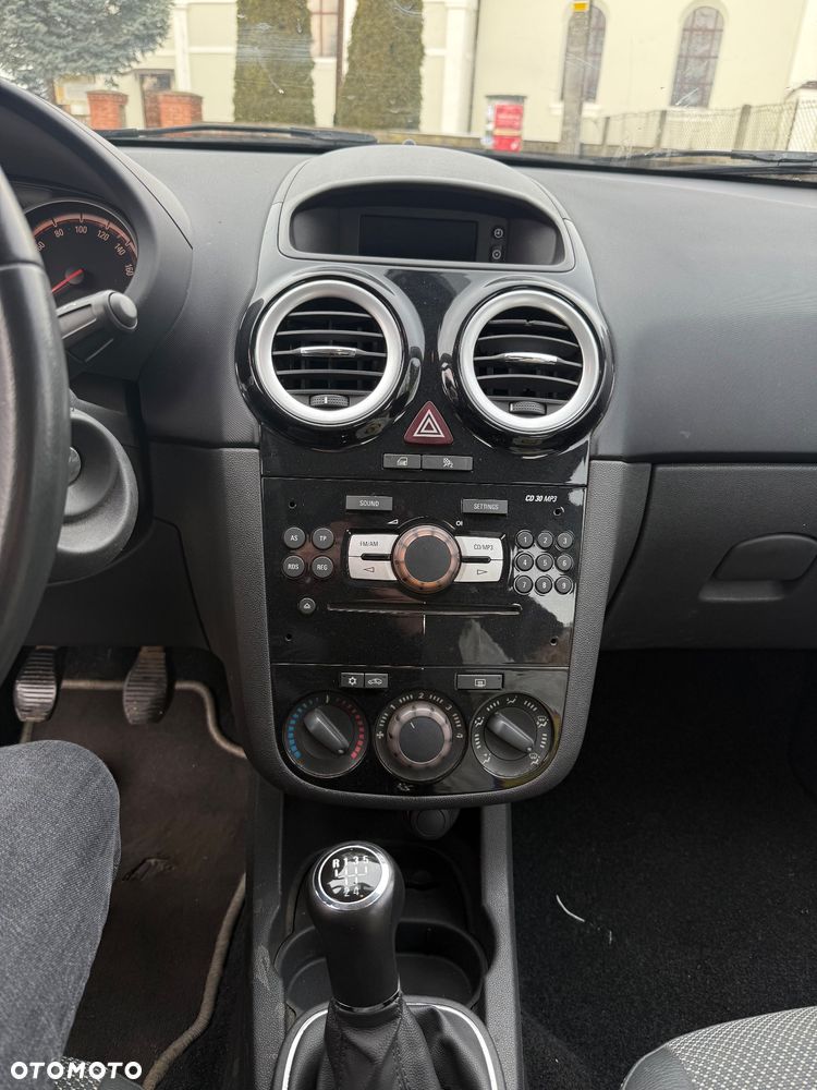 Opel Corsa 1.4 16V Enjoy - 9