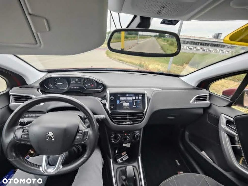Peugeot 2008 1.2 Pure Tech Active S&S - 13