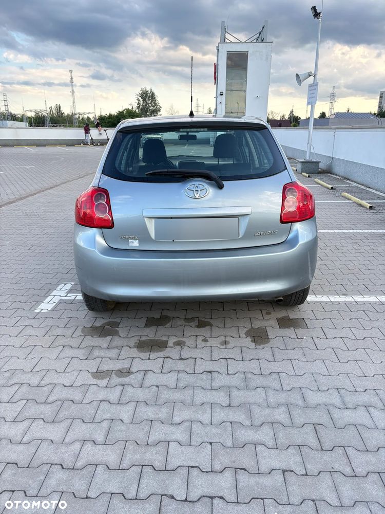Toyota Auris 1.33 VVT-i Terra - 5